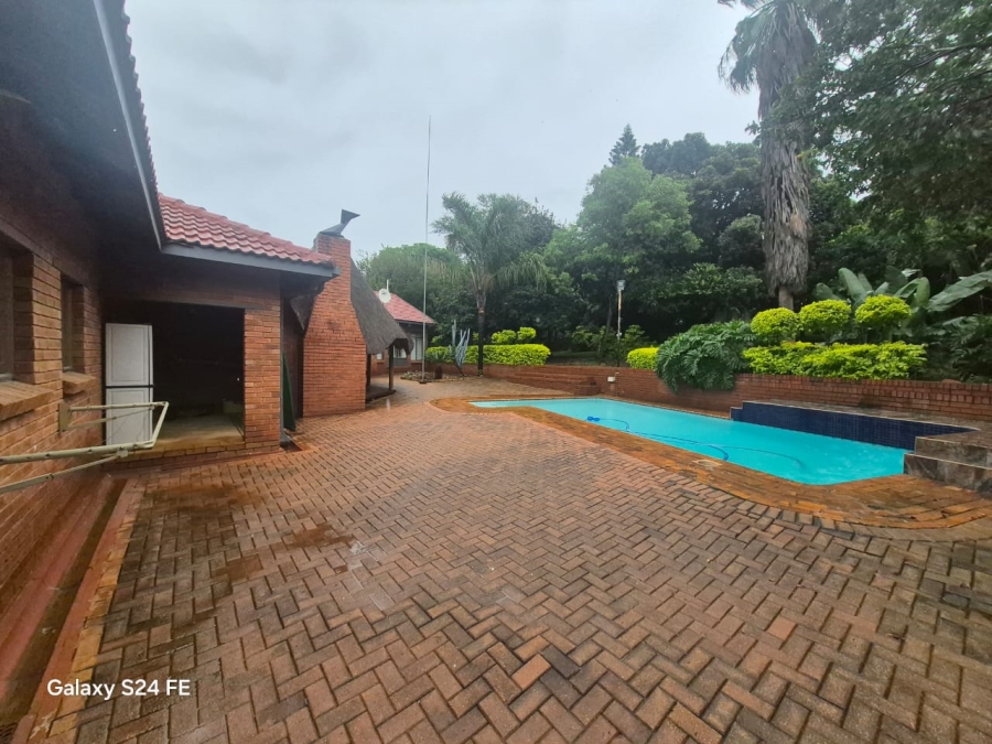 4 Bedroom Property for Sale in Safari Gardens North West